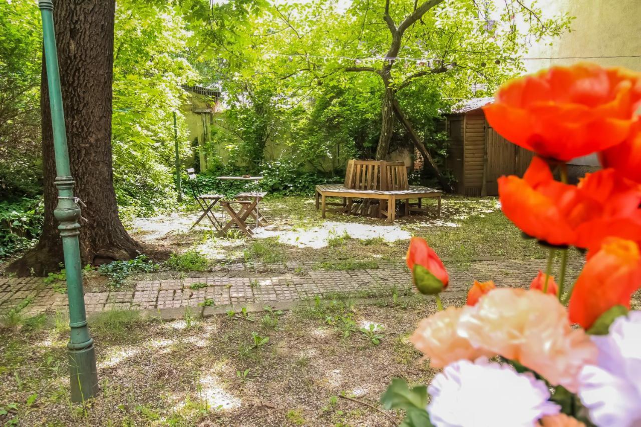 Economic 2sb In Lively Area Apartment Wien